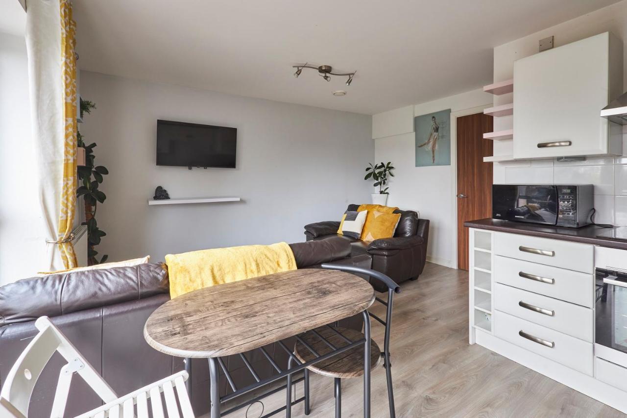 Host & Stay - London Avenue Glasgow Exteriör bild